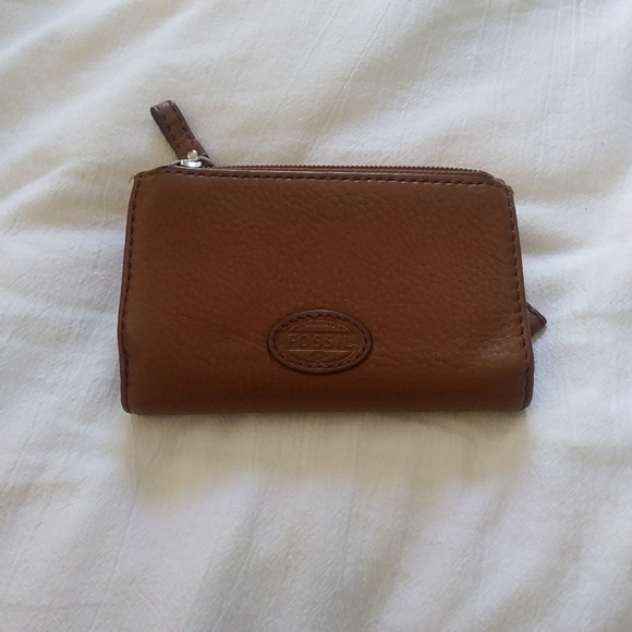 Fossil Handbags - Brown Fossil Wallet